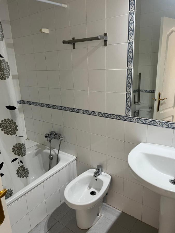 Piso De 3 Dormitorios Con Garaje Jerez de la Frontera Exterior photo
